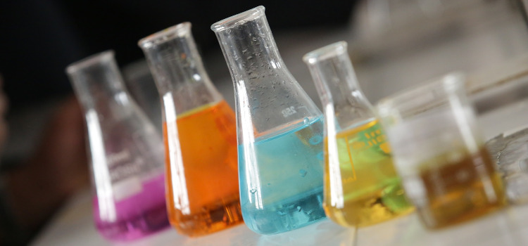 Úsporné opatrenia vo výrobe chémie Úsporné opatrenia vo výrobe chémie